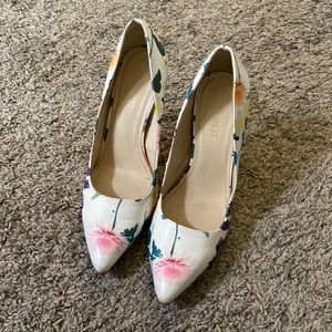 Nine West flower heels